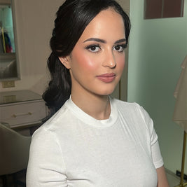 - Maquillaje de novia a domicilio $8,000
